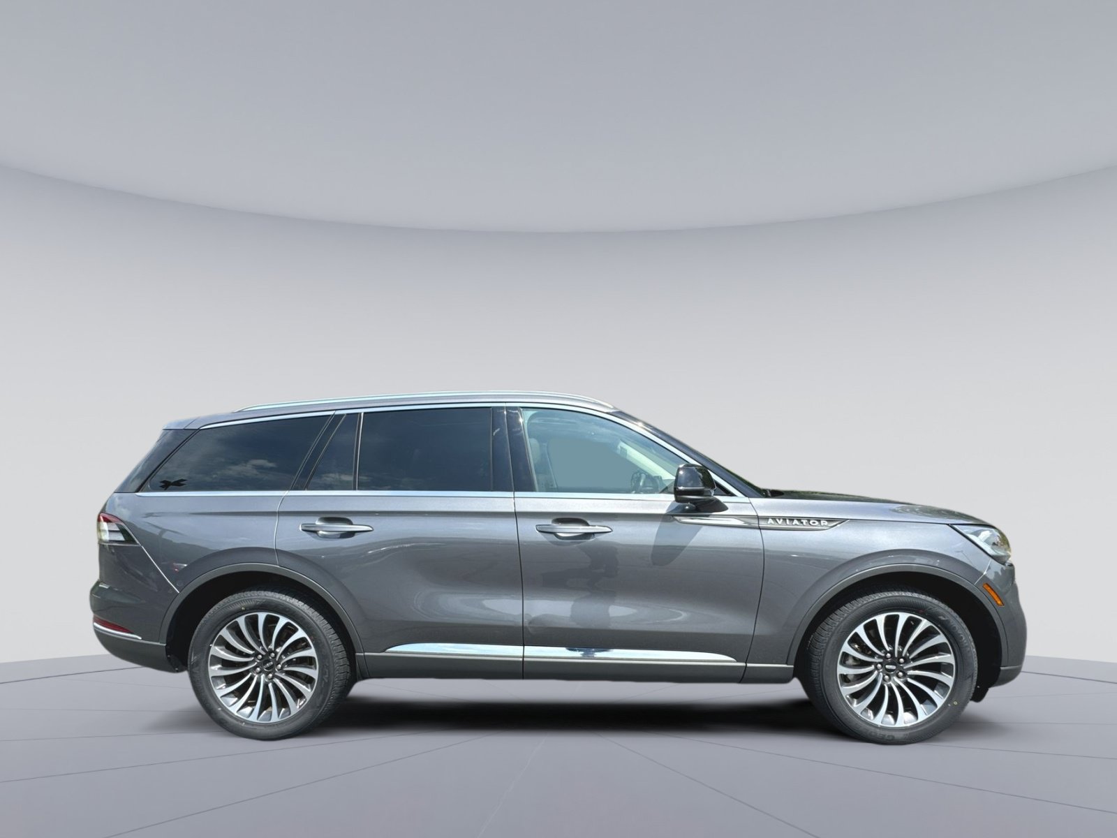 Used 2023 Lincoln Aviator AWD w/ Premium Package image 34