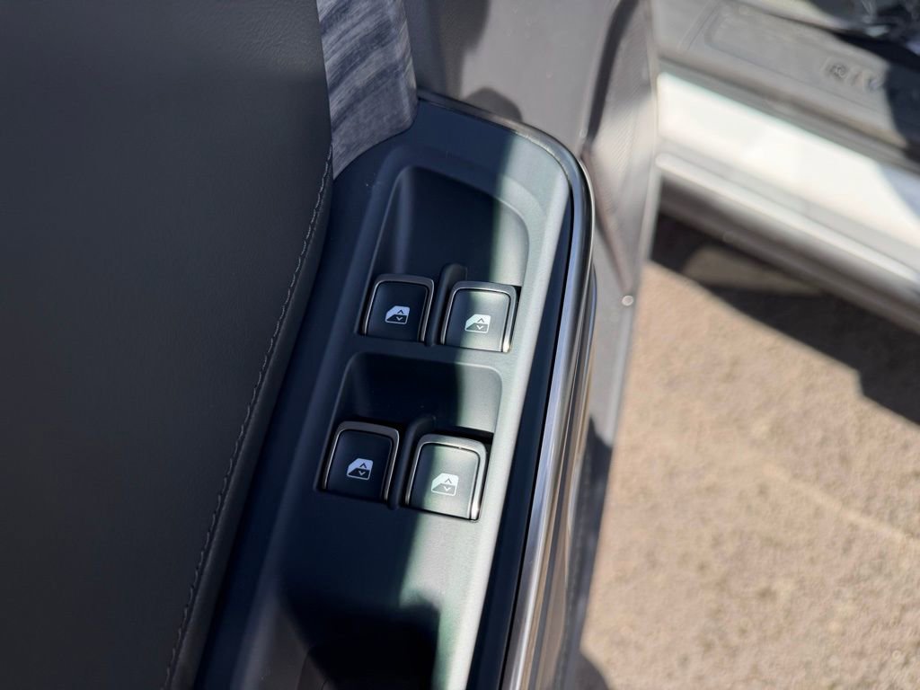 Used 2024 Rivian R1T Adventure image 12