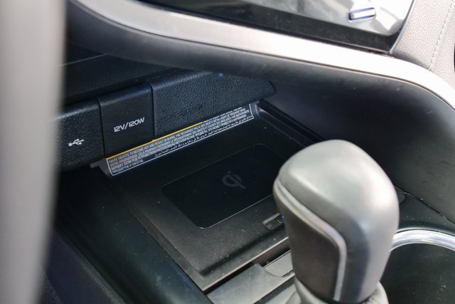 Used 2020 Toyota Camry XSE image 24