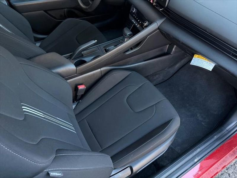 New 2025 Hyundai Elantra Sport FWD image 23