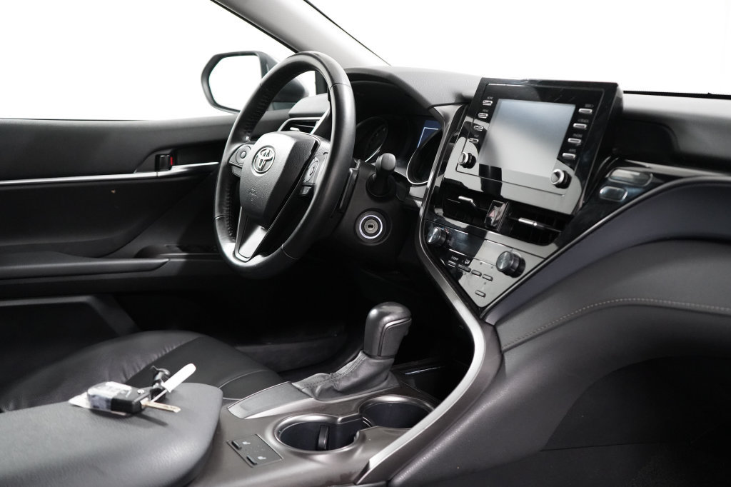 Used 2024 Toyota Camry SE FWD image 24