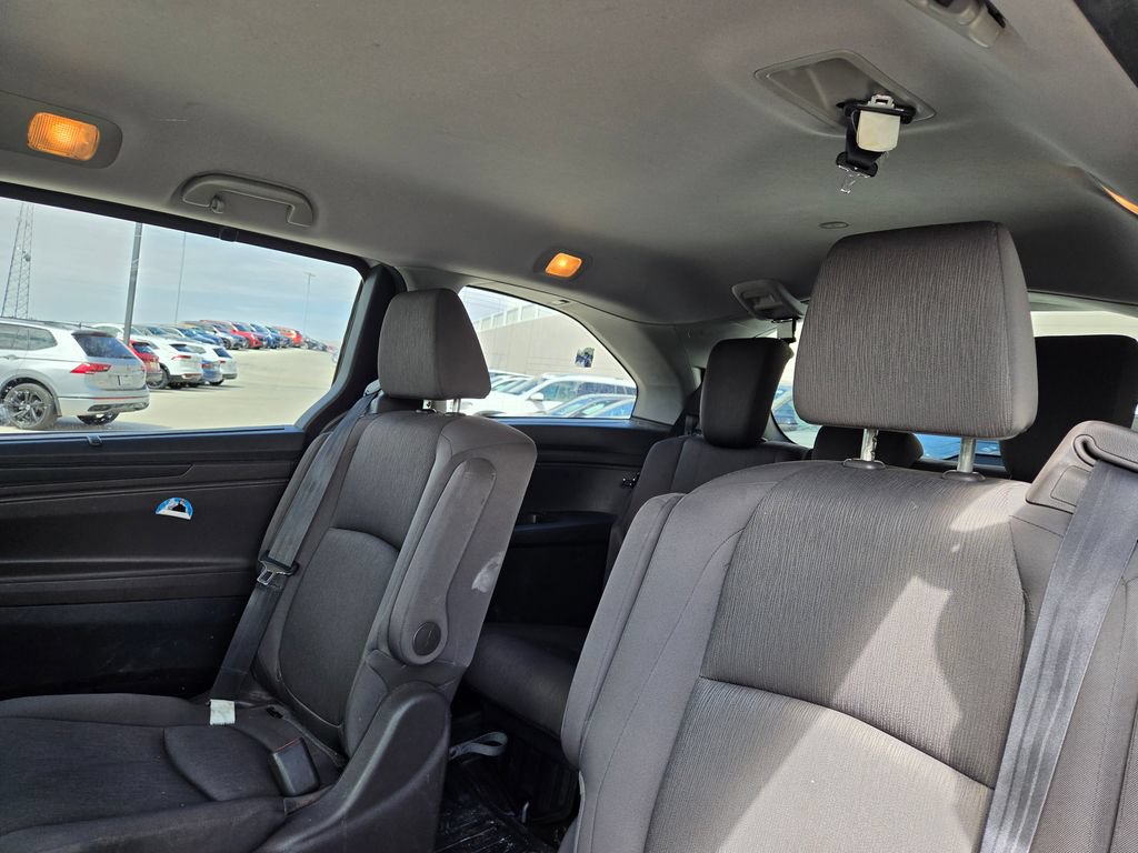 Used 2018 Honda Odyssey EX image 17