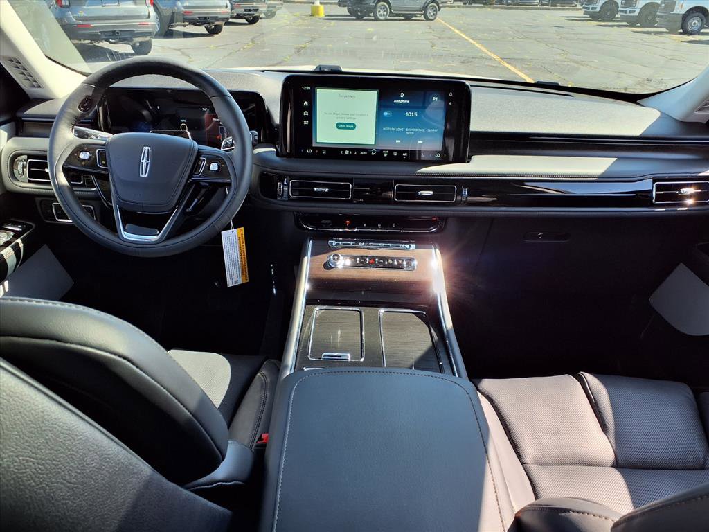 New 2025 Lincoln Aviator Reserve w/ Luxury Package image 6