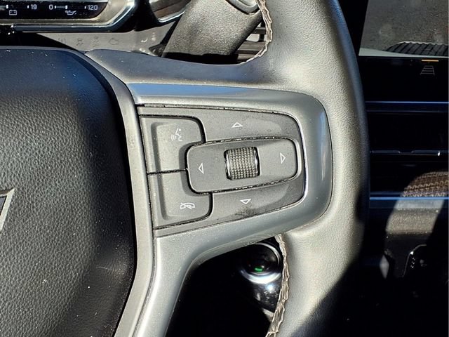 Used 2025 Chevrolet Silverado 2500 LT w/ Convenience Package AWD/4WD image 17
