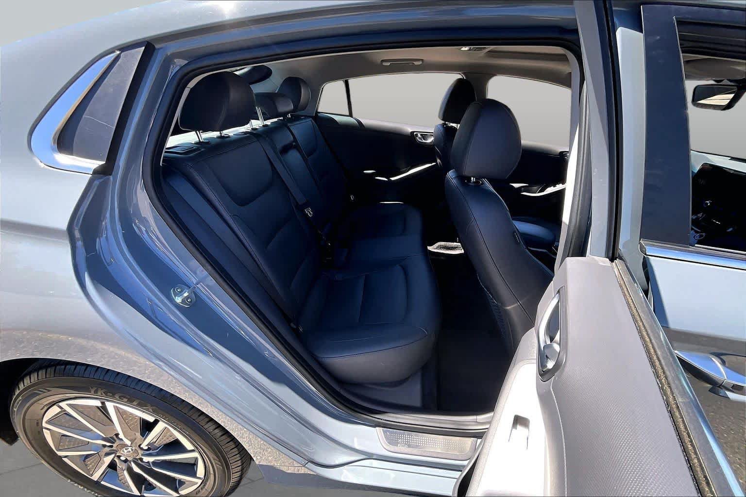 Used 2021 Hyundai Ioniq Limited FWD image 19