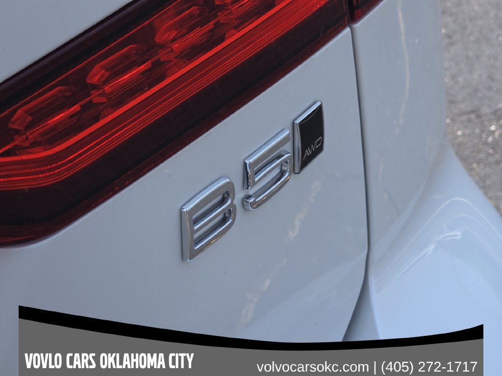 Certified 2026 Volvo V60 B5 Cross Country Plus w/ Climate Package AWD/4WD image 13
