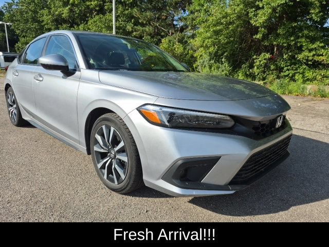 Used 2024 Honda Civic EX-L image 3
