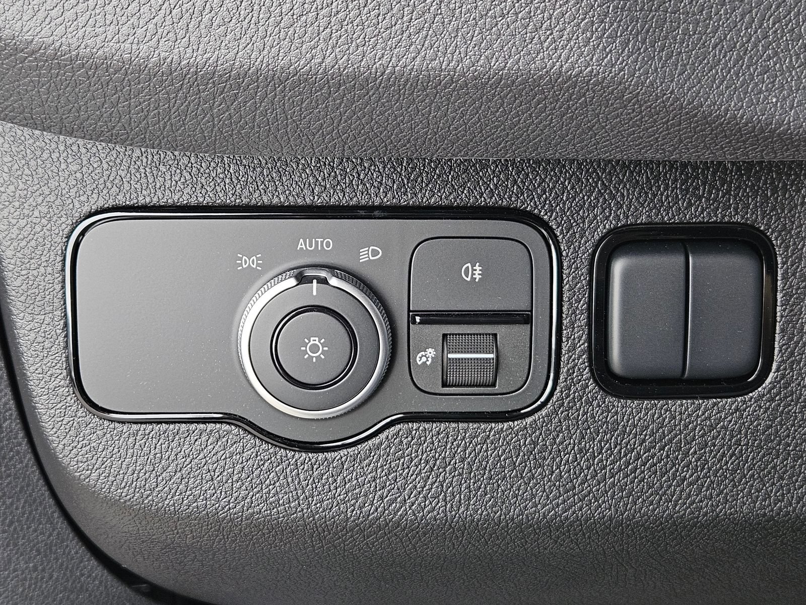 Certified 2025 Mercedes-Benz Sprinter 2500 image 25