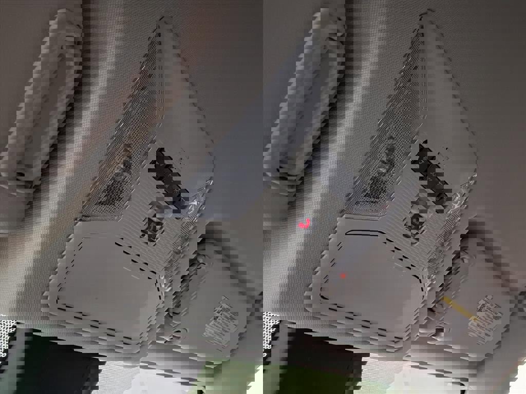 Used 2022 Toyota RAV4 XLE image 12