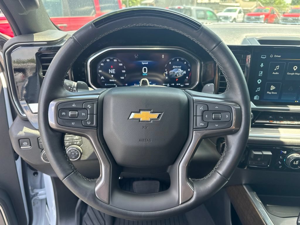 Used 2026 Chevrolet Silverado 1500 High Country w/ Technology Package AWD/4WD image 9