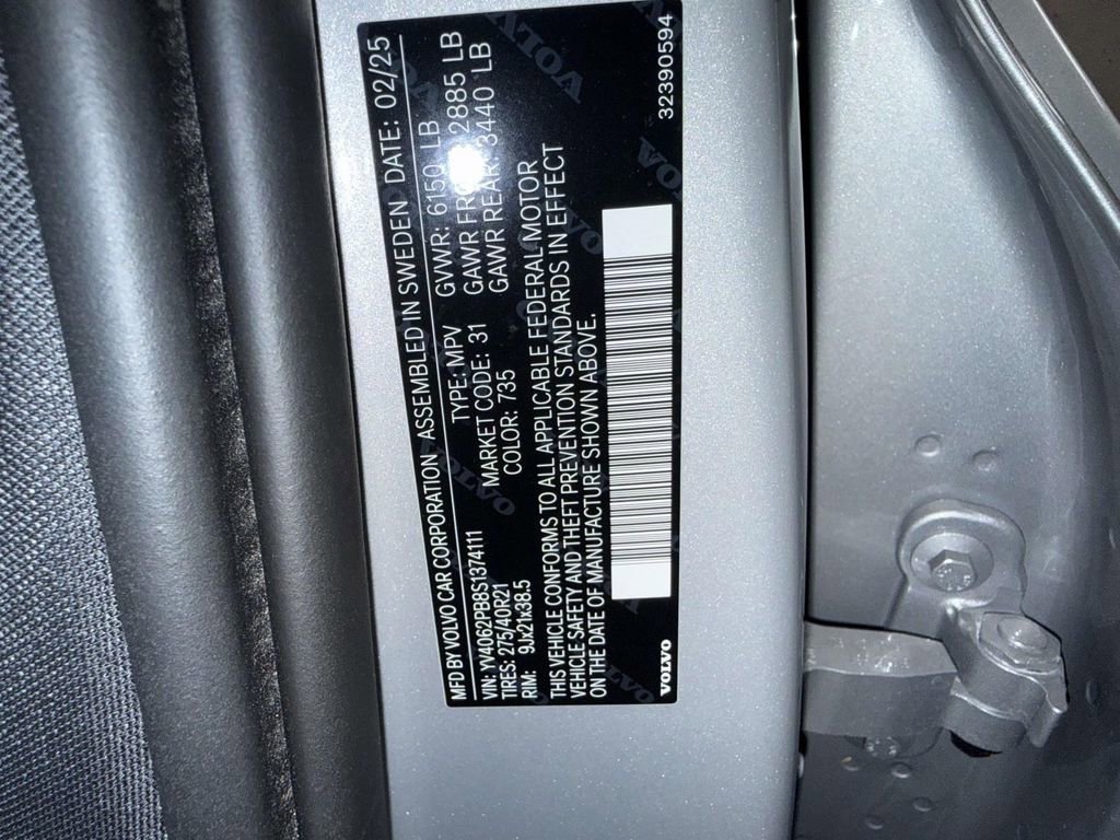 Used 2025 Volvo XC90 B6 Plus AWD/4WD image 13