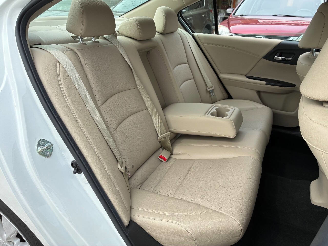 Used 2015 Honda Accord EX-L image 28