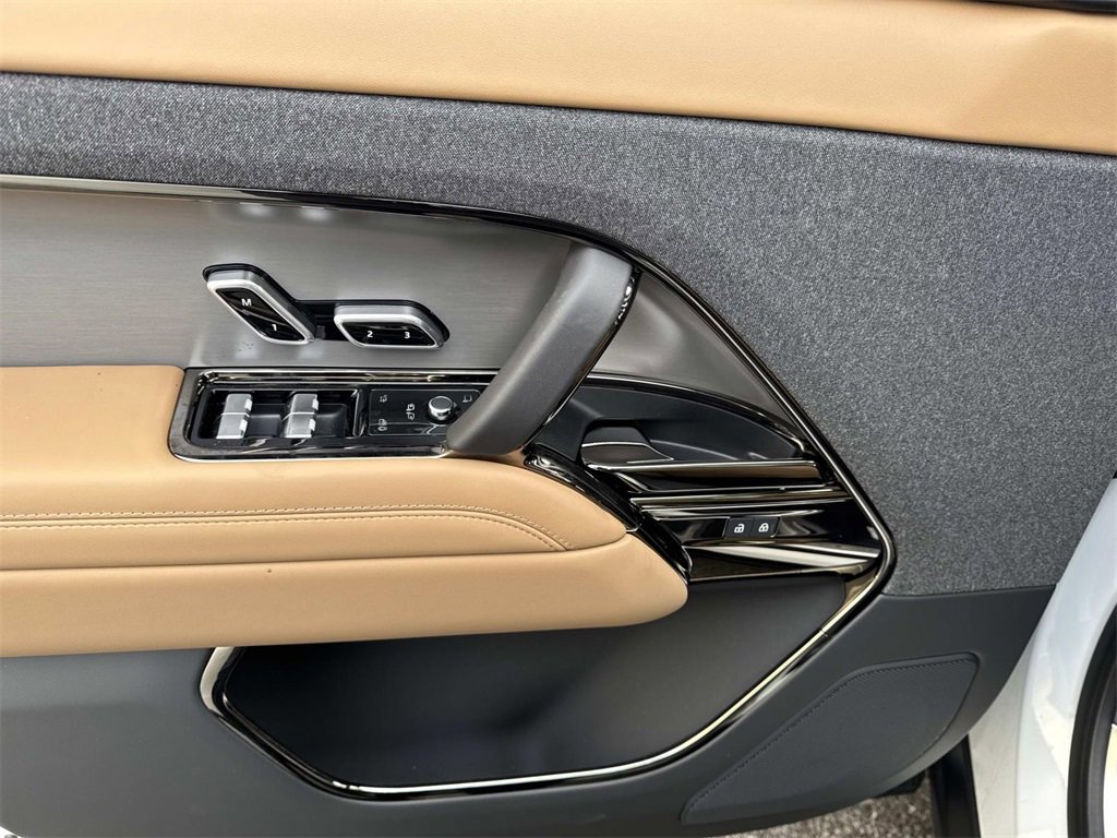 New 2026 Land Rover Range Rover Sport SE image 19