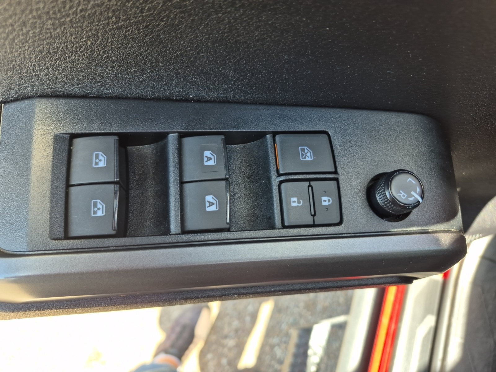 Certified 2023 Toyota Tacoma TRD Off-Road AWD/4WD image 15