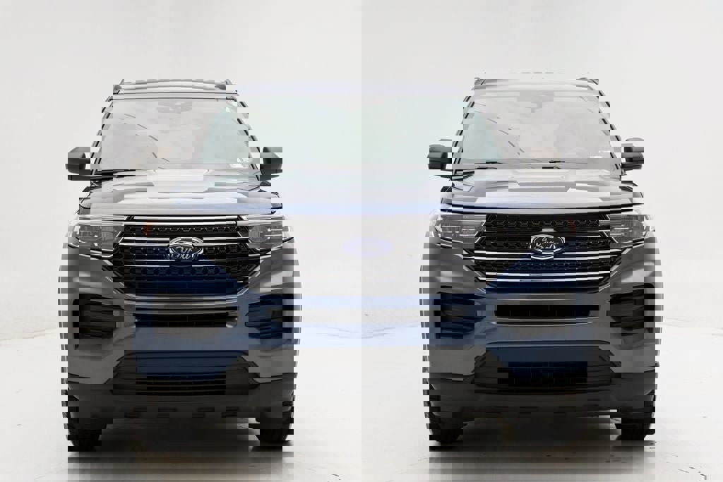 Used 2020 Ford Explorer XLT image 5