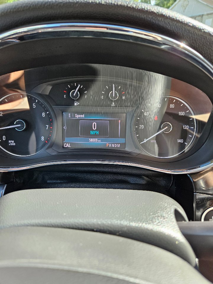Used 2020 Buick Encore Preferred image 27