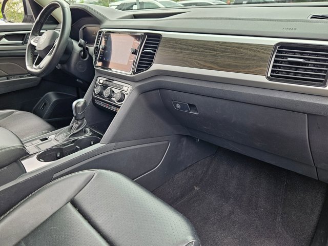 Used 2022 Volkswagen Atlas SE w/ Panoramic Sunroof Package image 24