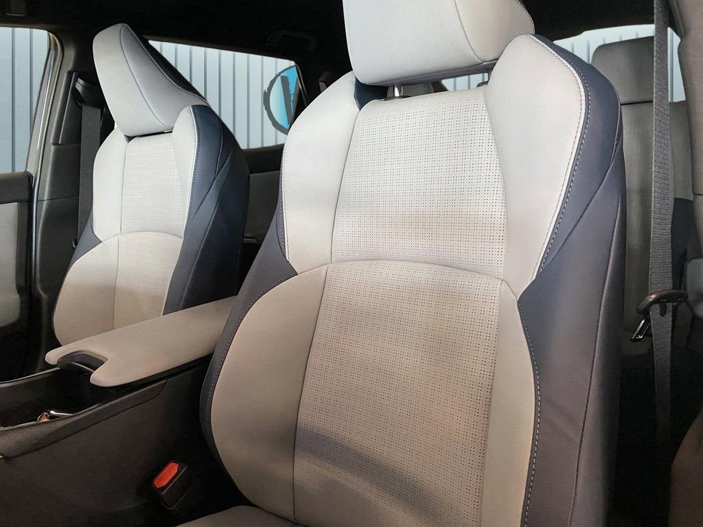 New 2024 Subaru Solterra w/ Limited Package AWD/4WD image 5