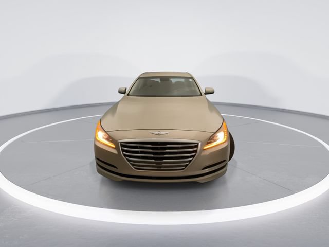 Used 2015 Hyundai Genesis 3.8 RWD image 3