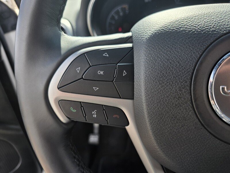 Certified 2022 Jeep Grand Cherokee Laredo E RWD image 29