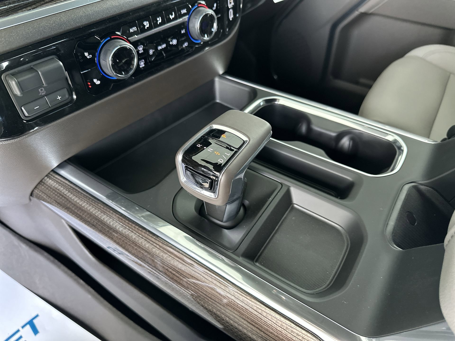 New 2026 Chevrolet Silverado 1500 LT Trail Boss w/ LT Trail Boss Premium Package AWD/4WD image 16