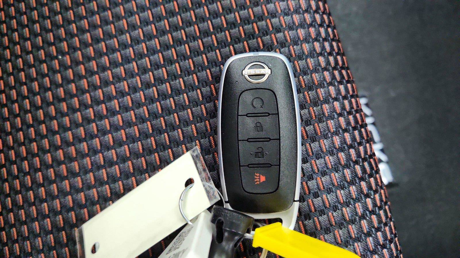 Used 2026 Nissan Kicks SR w/ Illumination Package AWD/4WD image 27