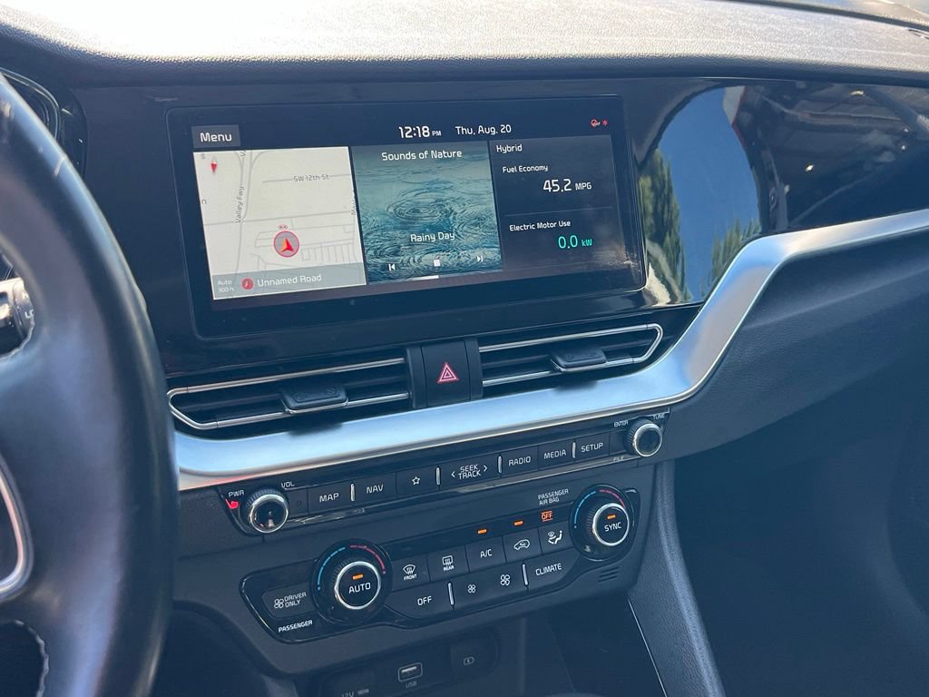 Used 2020 Kia Niro EX Premium FWD image 21