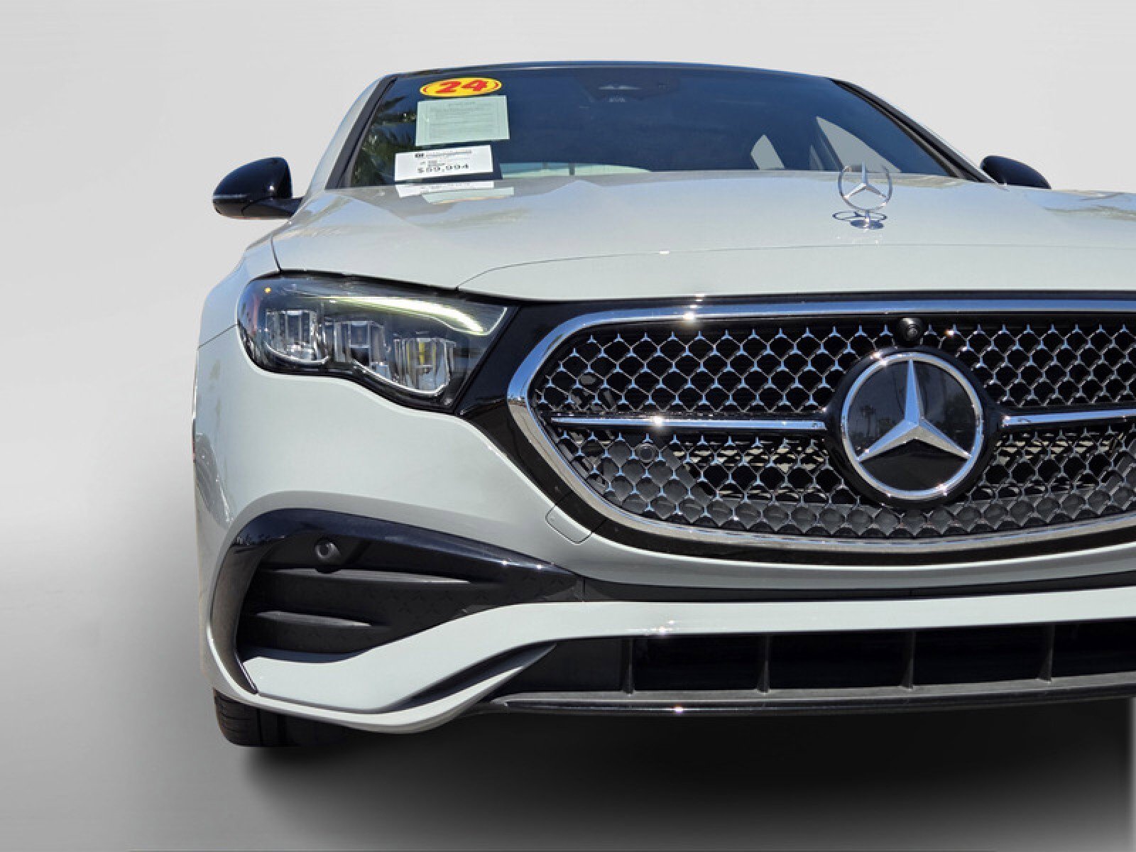 Certified 2024 Mercedes-Benz E 350 4MATIC Sedan w/ MBUS Superscreen Package image 9