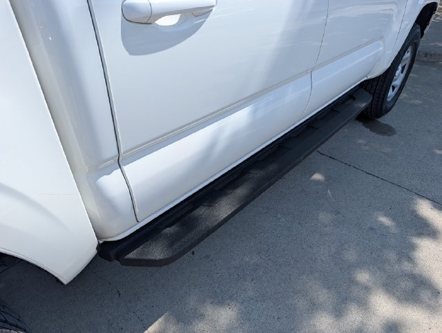 Certified 2023 Toyota Tacoma SR AWD/4WD image 28