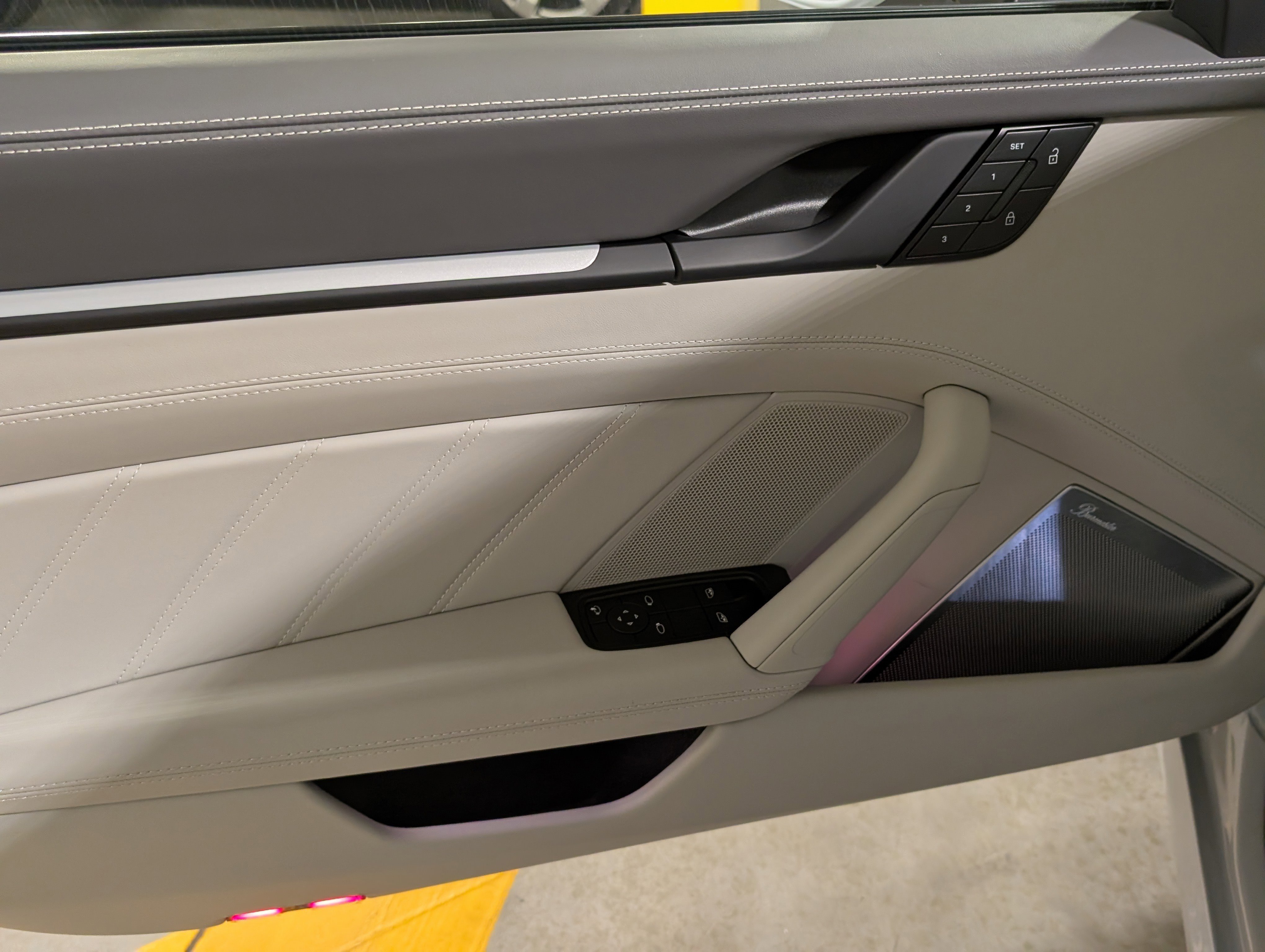 Certified 2025 Porsche 911 Carrera RWD image 20