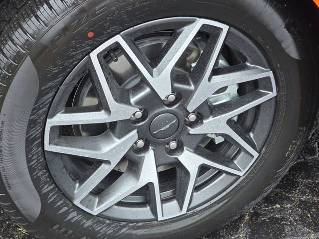 New 2027 Chrysler Pacifica Limited FWD image 23