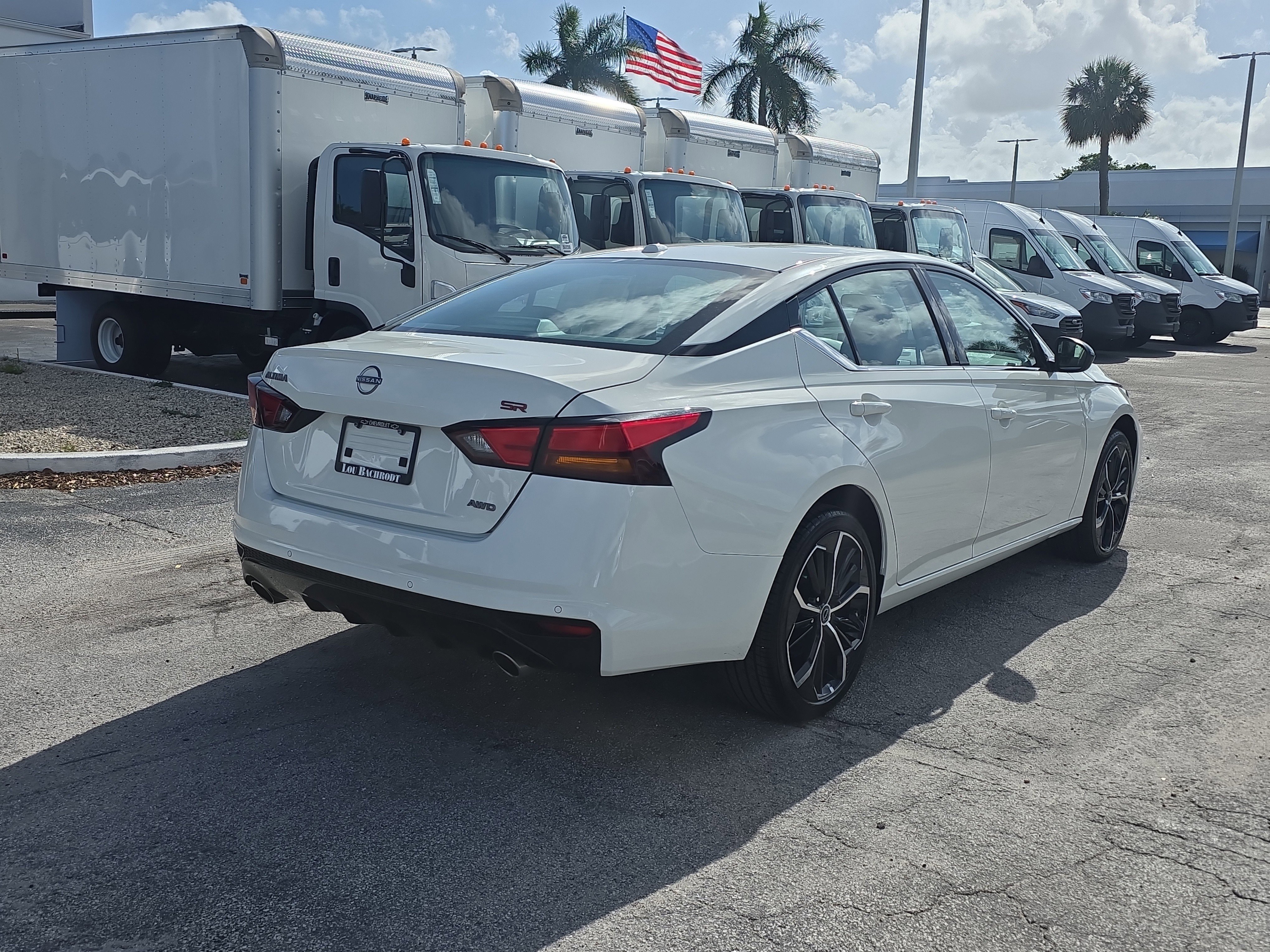 Used 2025 Nissan Altima 2.5 SR AWD/4WD image 7