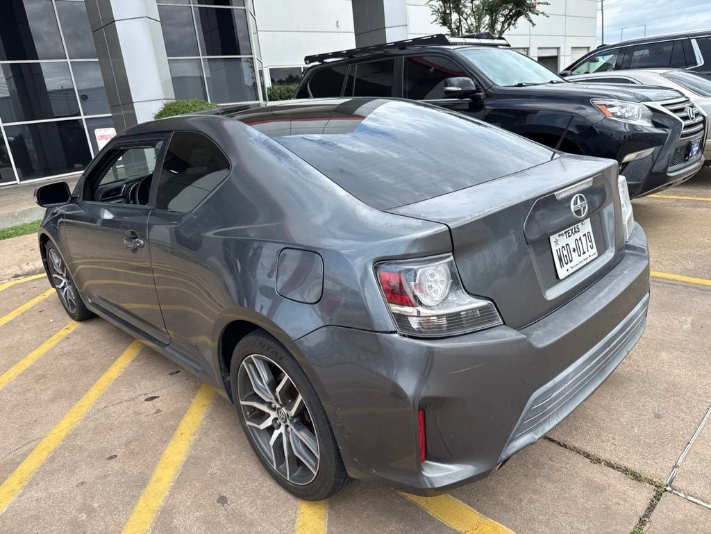 Used 2014 Scion tC FWD image 4