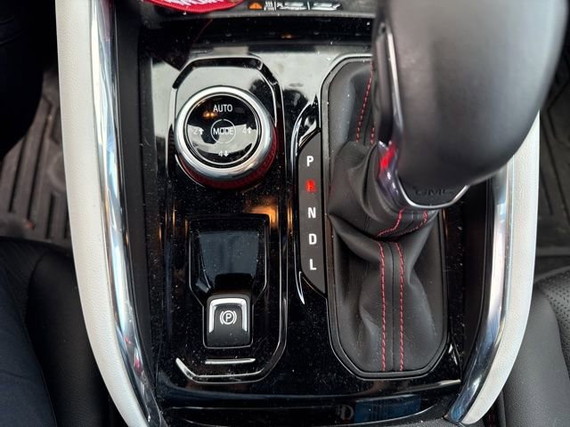 Used 2025 GMC Canyon AT4 w/ AT4X Package AWD/4WD image 17