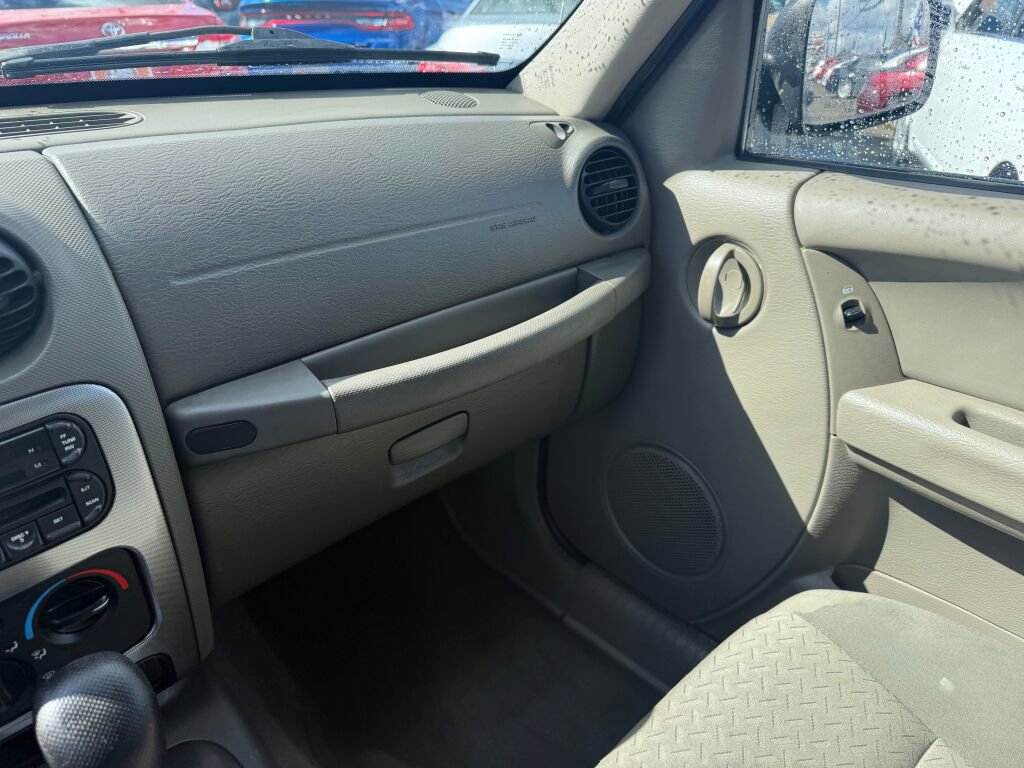 Used 2006 Jeep Liberty Renegade image 13