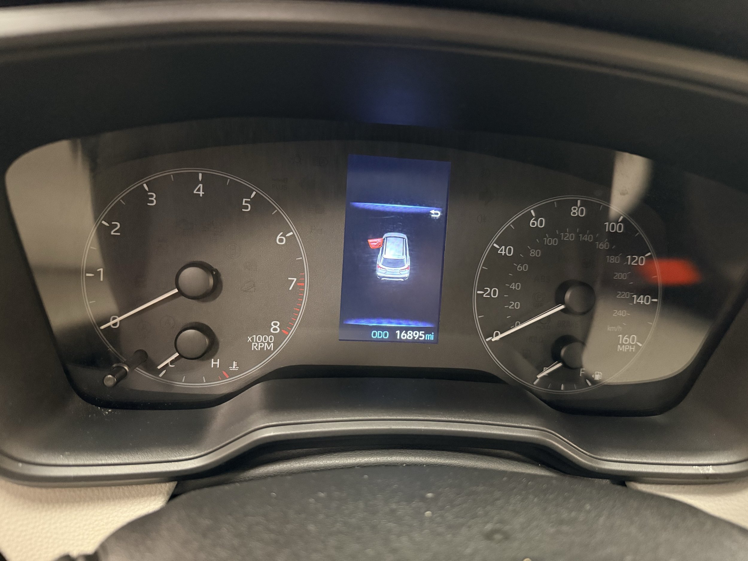 Used 2025 Toyota Corolla Cross LE AWD/4WD image 6