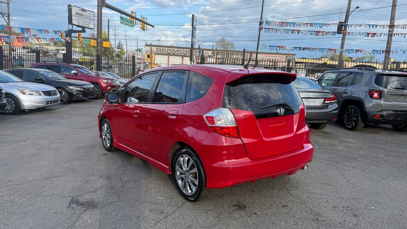 Used 2013 Honda Fit Sport image 3