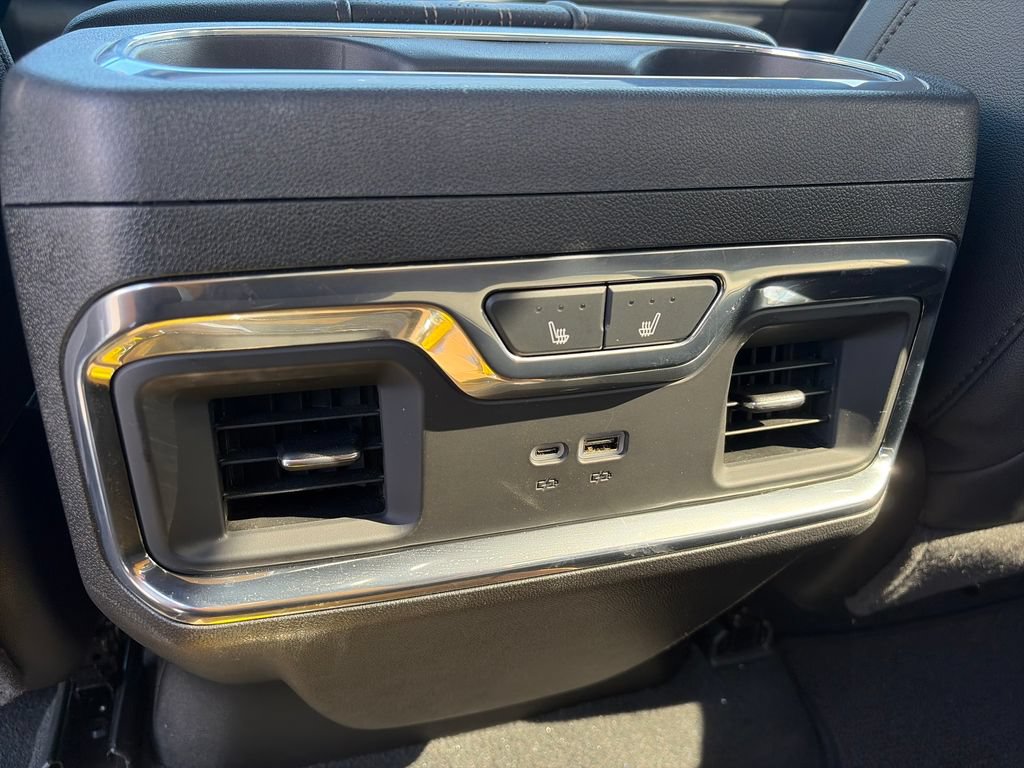 Used 2025 Chevrolet Silverado 2500 High Country w/ High Country Premium Package AWD/4WD image 11