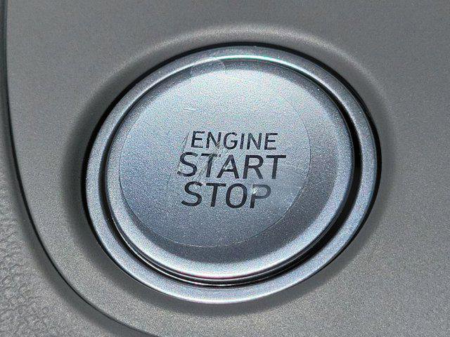 New 2025 Hyundai Elantra SEL FWD image 30