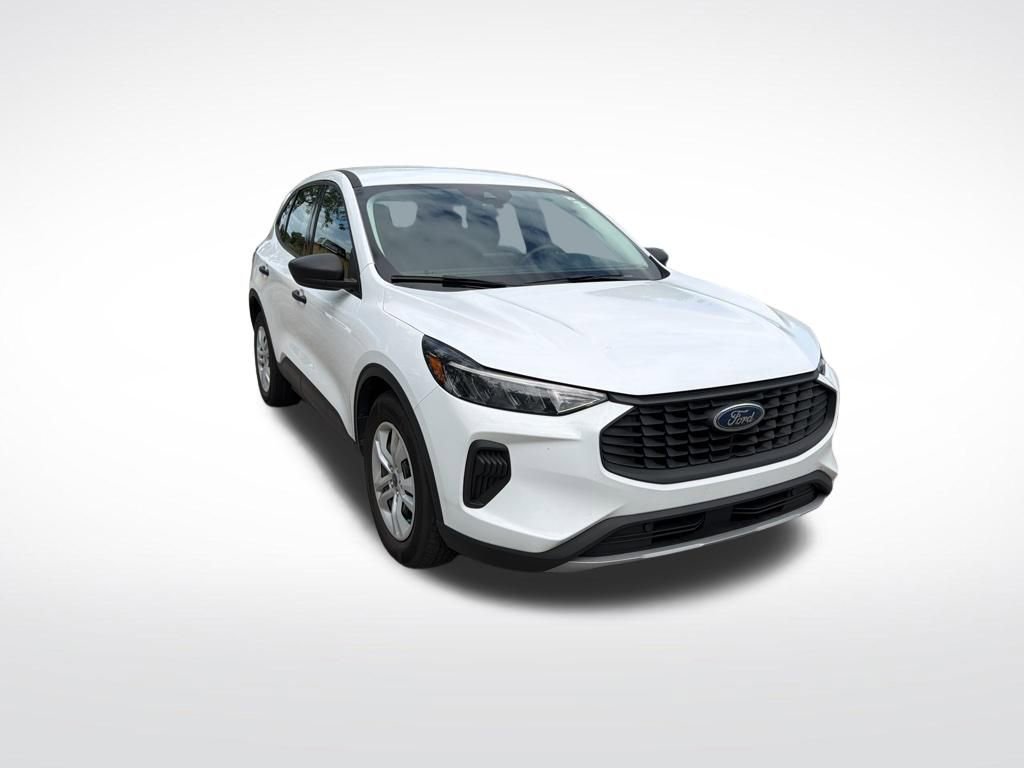 Used 2023 Ford Escape FWD image 2