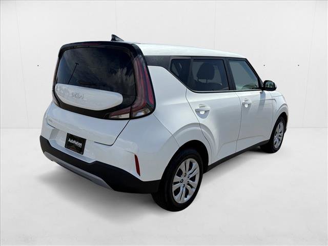 Used 2023 Kia Soul LX image 5