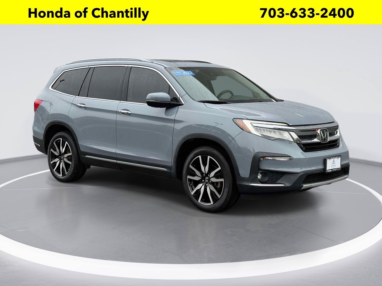 Used 2022 Honda Pilot Touring image 1