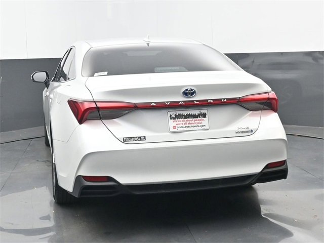 Used 2021 Toyota Avalon XLE image 22