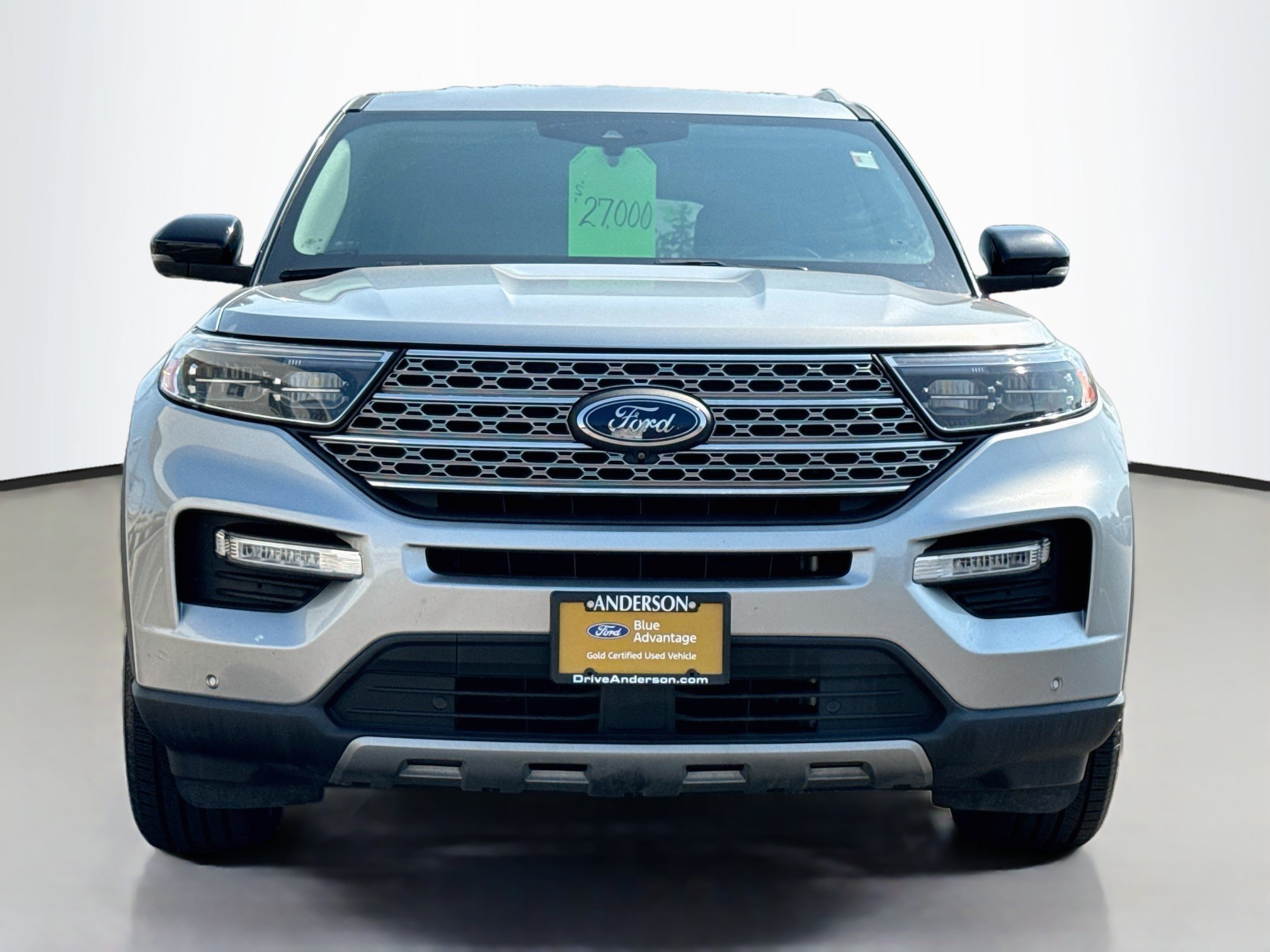 Certified 2022 Ford Explorer Limited w/ Equipment Group 301A AWD/4WD image 2