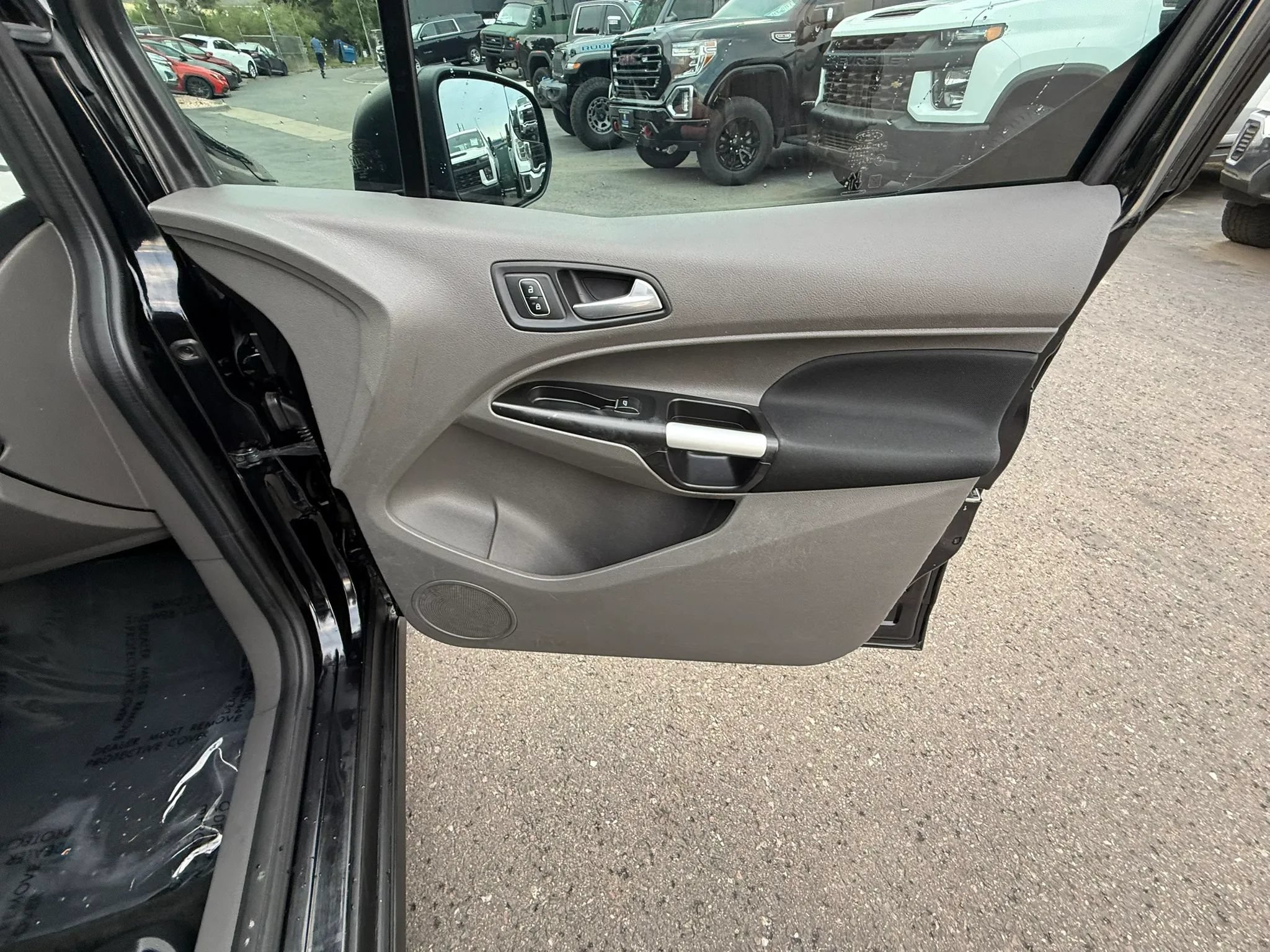 Used 2021 Ford Transit Connect XLT FWD image 23