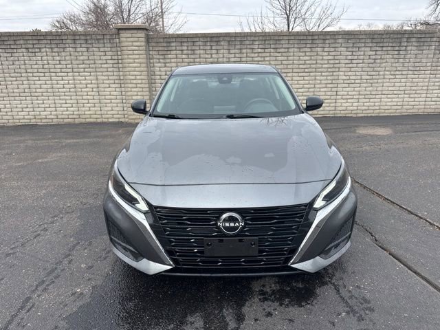 Used 2024 Nissan Altima 2.5 SV image 8