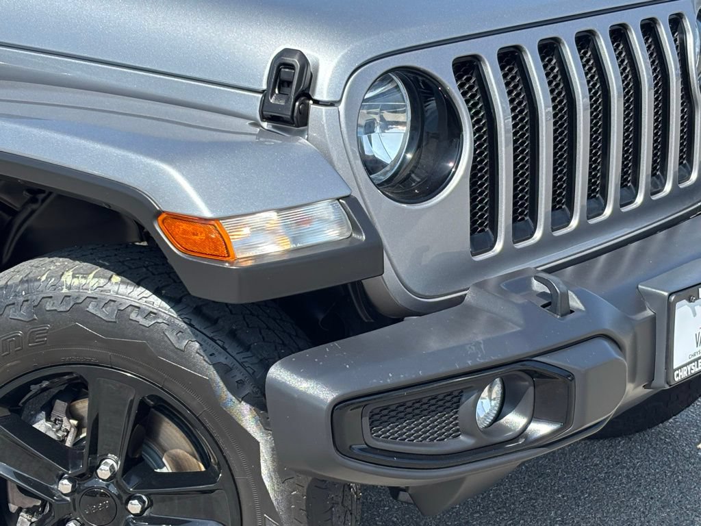 Used 2021 Jeep Wrangler Unlimited Sahara AWD/4WD image 7