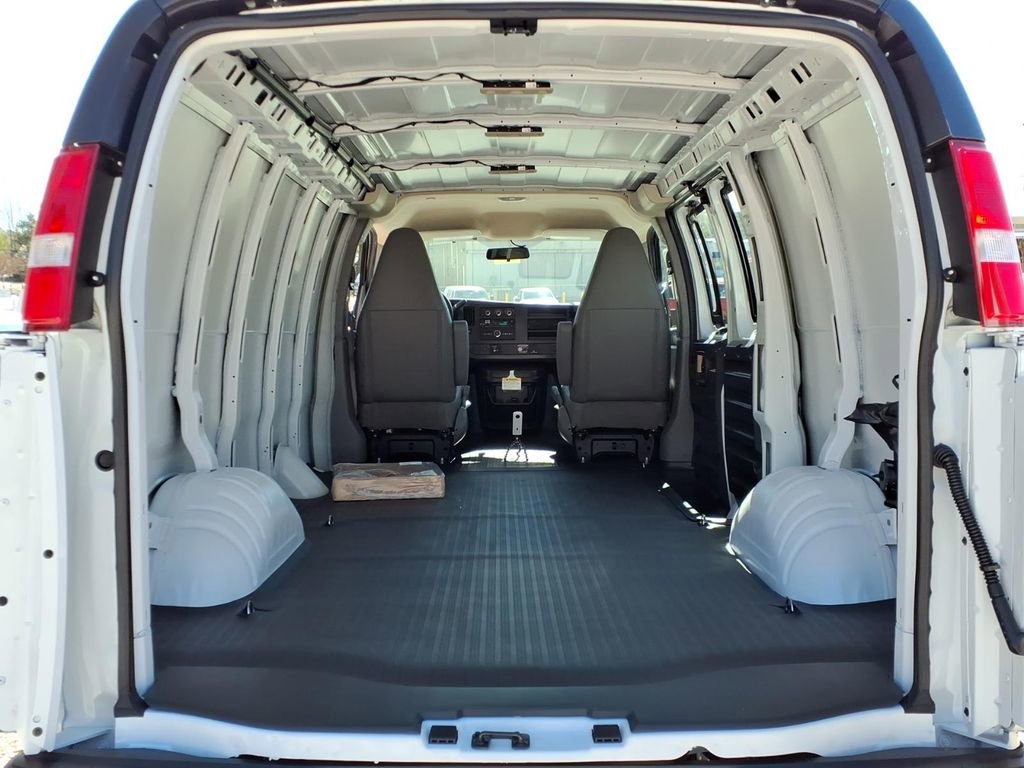 New 2026 Chevrolet Express 2500 w/ Driver Convenience Package RWD image 8
