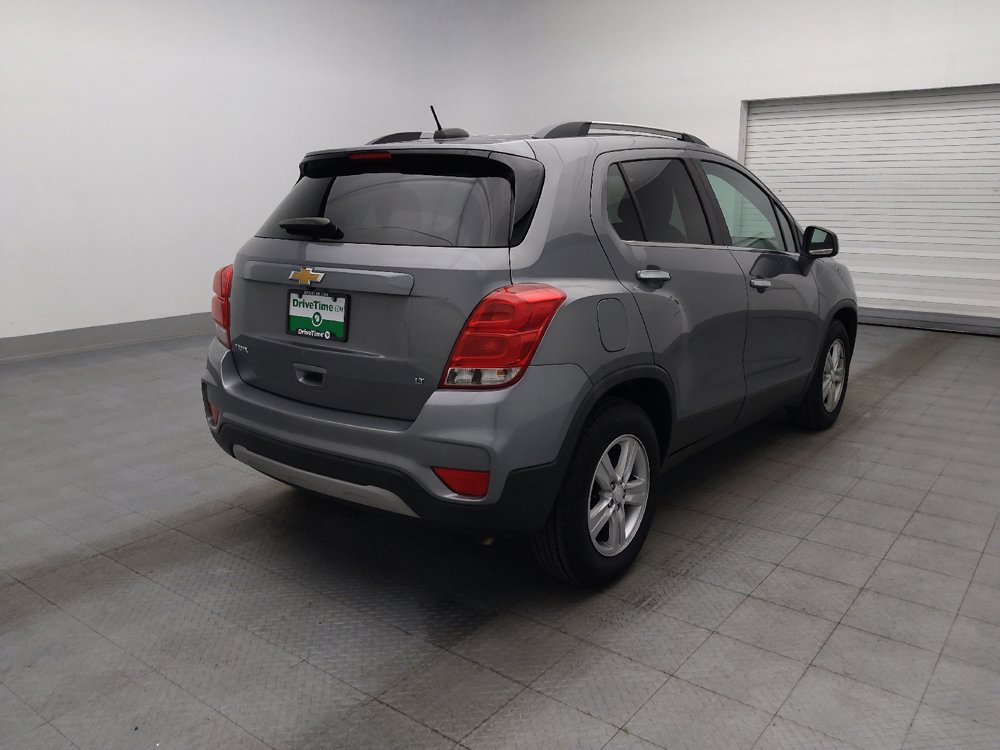 Used 2020 Chevrolet Trax LT w/ LT Convenience Package FWD image 9