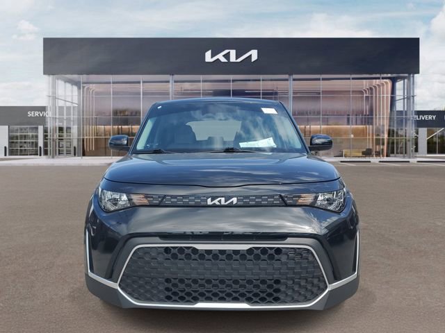 Certified 2023 Kia Soul LX image 2